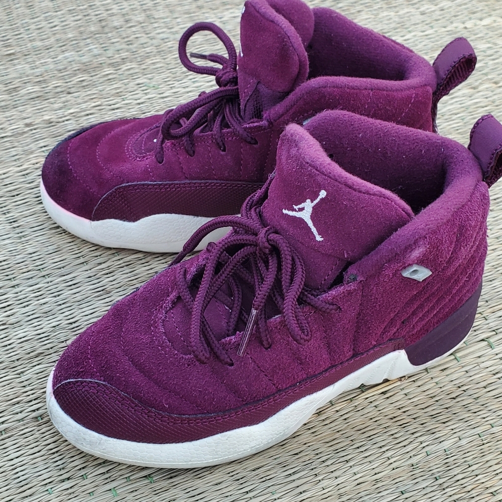 Jordan 12 12c